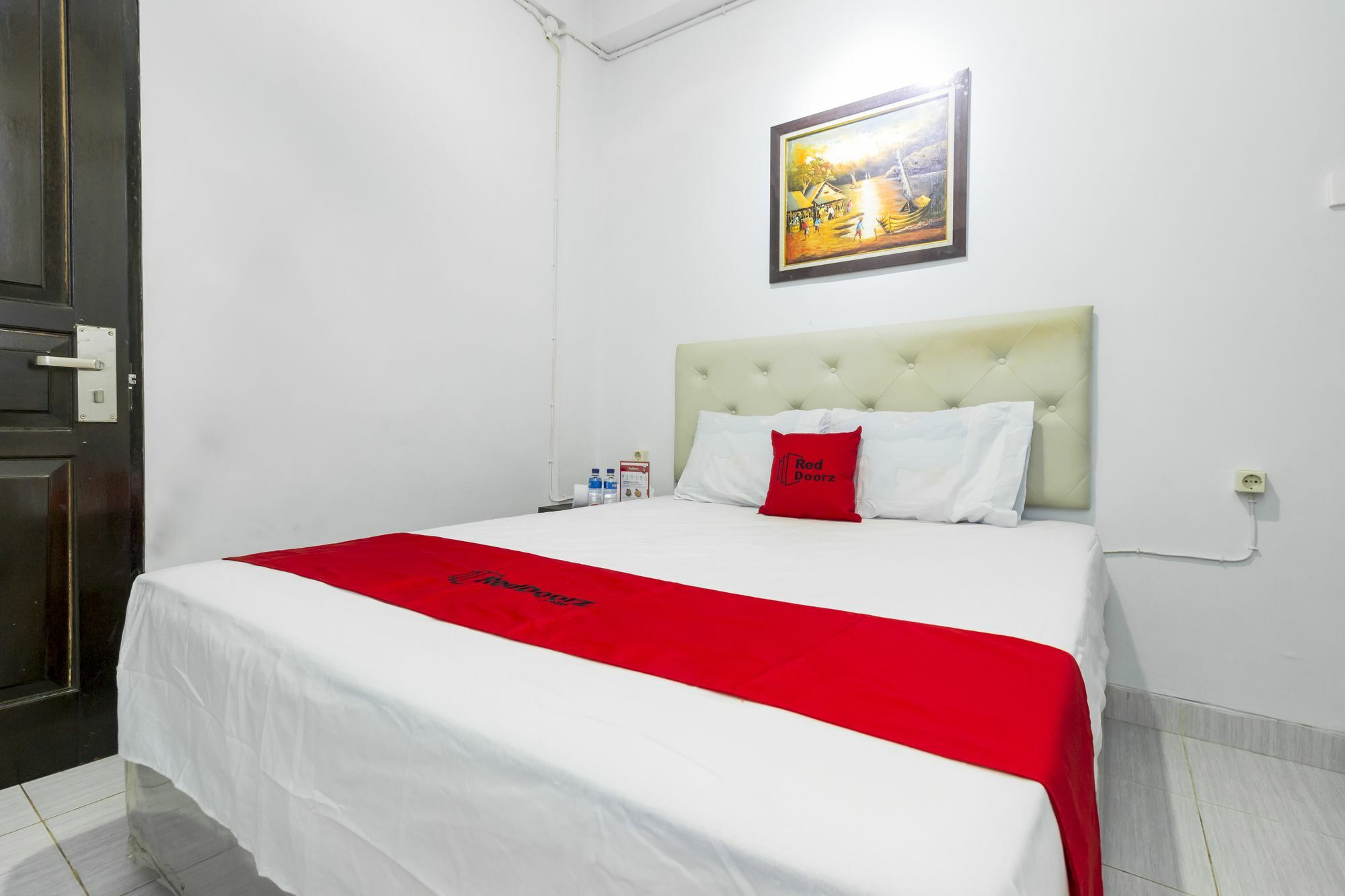 Hotel Reddoorz Near Gajah Mada Plaza 2 Yakarta Exterior foto